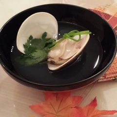 A picture of Clear Clam Soup.