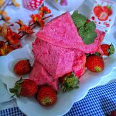 A picture of Ogura Strawberry Yogurt.