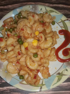 A picture of Macaroni.