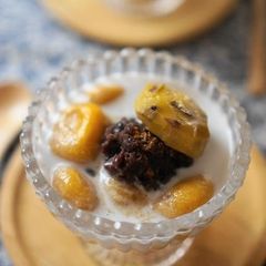A picture of Coconut Zenzai with Kabocha Shiratama.