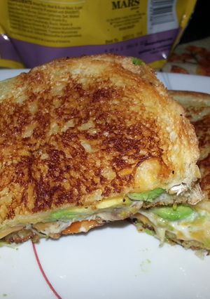 A picture of Avocado melt.