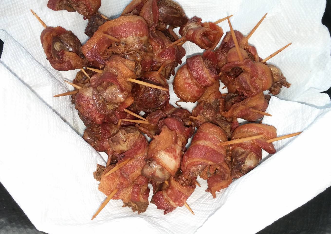 Bacon wrapped chicken livers