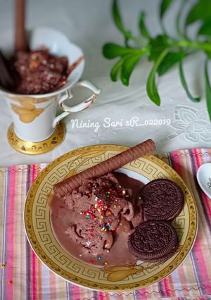 Foto resep Es krim tumis coklat, praktis, nyoklaaat banget