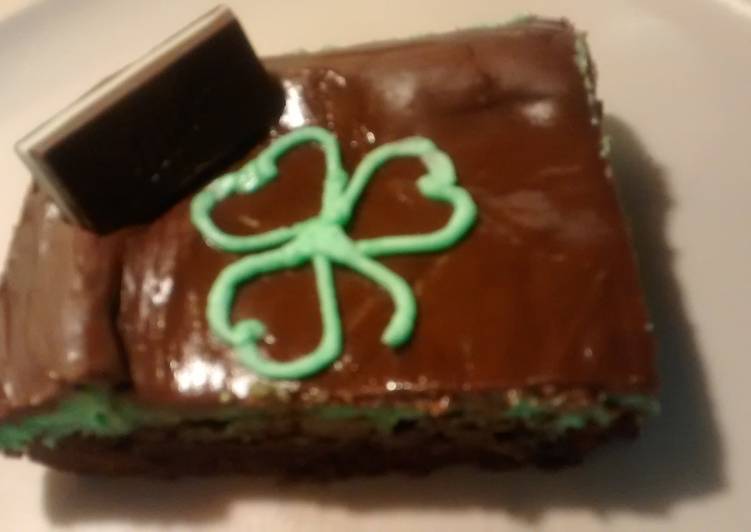 TL's  St. Patrick's Day Grasshopper Brownies