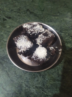 चोको ब्राऊनी (Choco brawnie recipe in Hindi) रेसिपी मुख्य फोटो