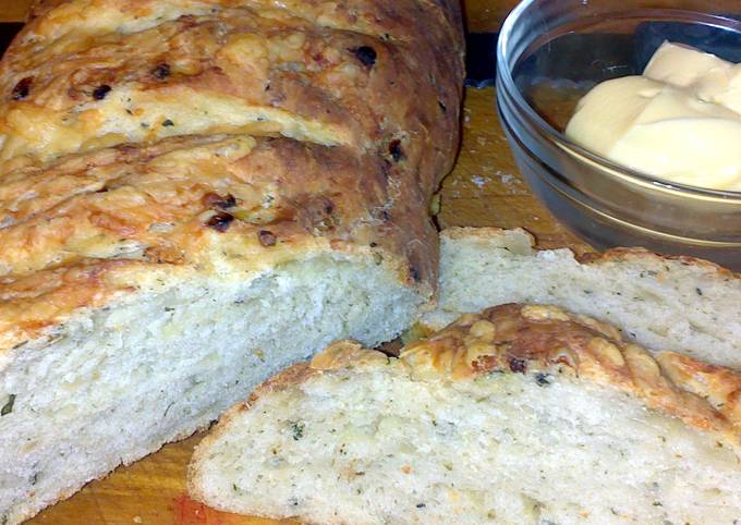 Simple Way to Make Ultimate Sig&#39;s Very Strong Cheese and Onion Bread