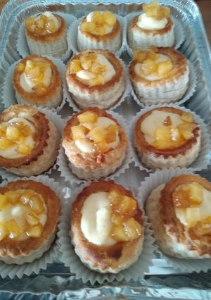 Foto principal de Hojaldritos de crema y manzana caramelizada