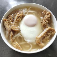 A picture of Udon with Egg.