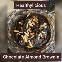 A picture of Chocolate Almond Brownie.