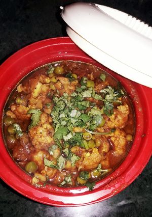 गोभी मटर की रसेदार सब्जी (Gobhi matar ki rasedar sabzi recipe in hindi)  रेसिपी मुख्य फोटो