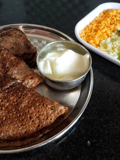 રાગી ઢોસા (Ragi Dosa Recipe in Gujarati) રેસીપી મુખ્ય ફોટો