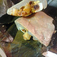 A picture of Peruvian style veggie tamales.