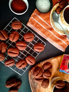 કોફી બીન કૂકીઝ (Coffee Bean Cookies Recipe in Gujarati) રેસીપી મુખ્ય ફોટો