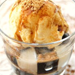 A picture of Brown Sugar Agar with Vanilla Ice Cream.