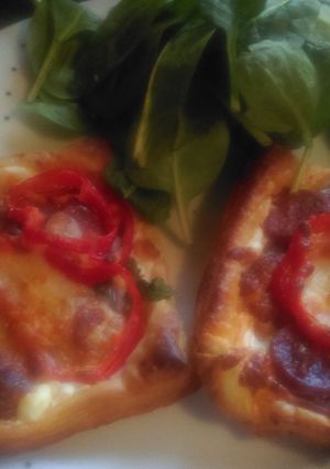 A picture of Mandys chorizo and spinach puff squares.