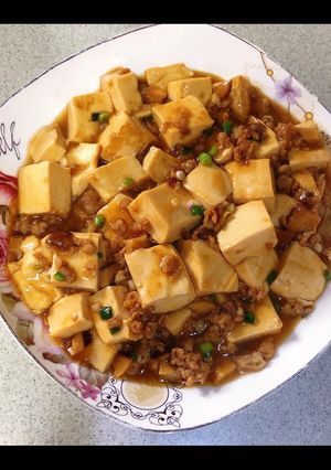 A picture of Tofu with Minced Meat and Shiitake Mushrooms.