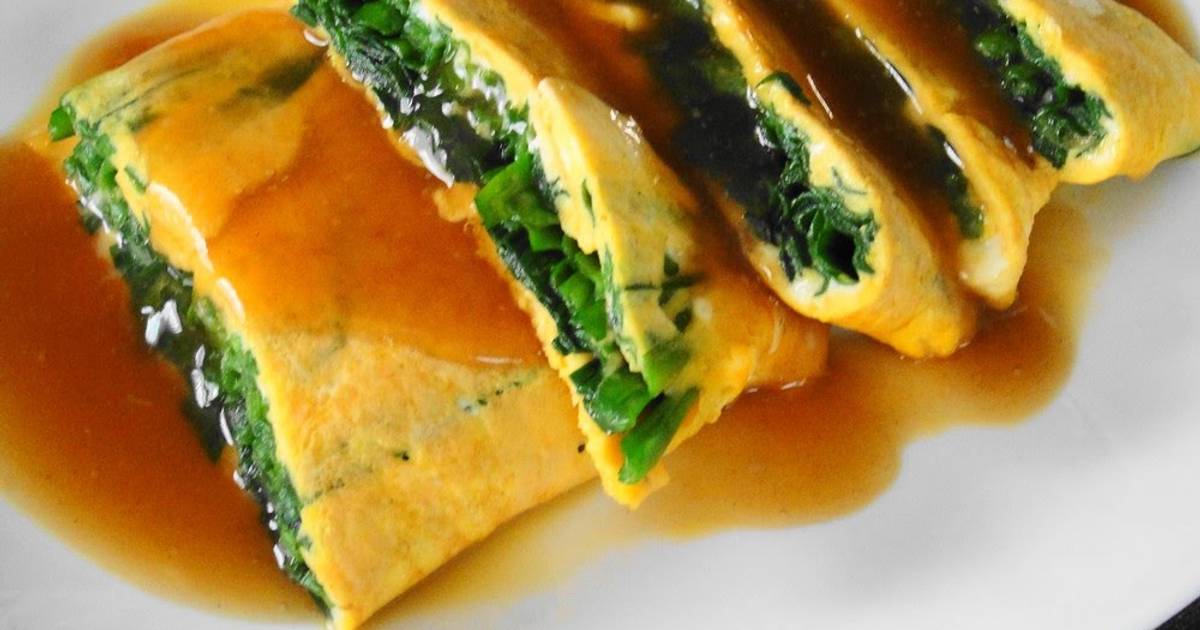 Satisfying Garlic Chive Omelet with Thickened Sauce Recipe by cookpad
