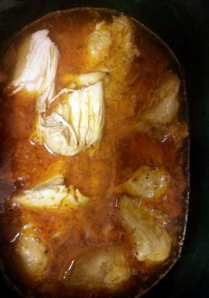 A picture of Zesty buffalo chicken (slow cooker).