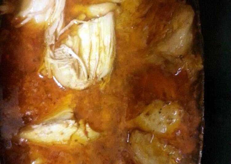Recipe of Ultimate Zesty buffalo chicken (slow cooker)