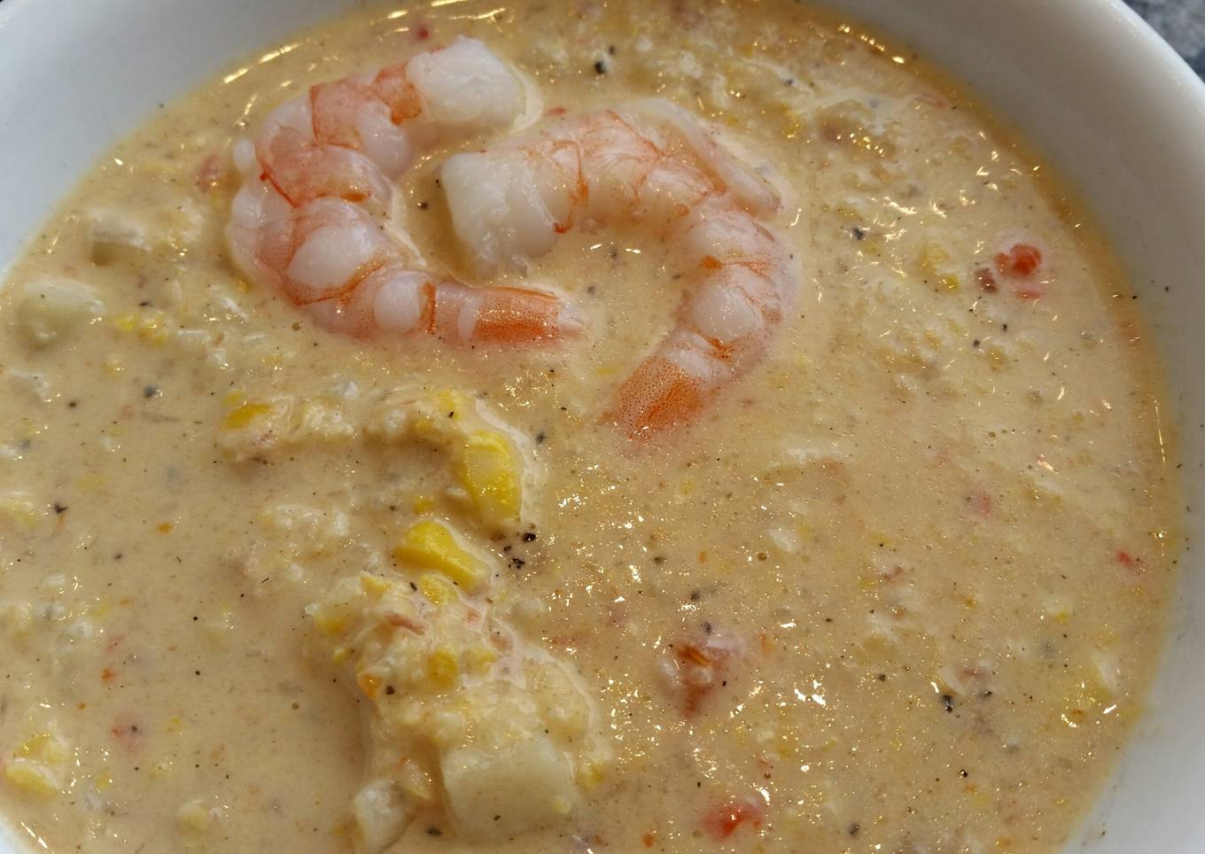 Smoked corn and shrimp soup