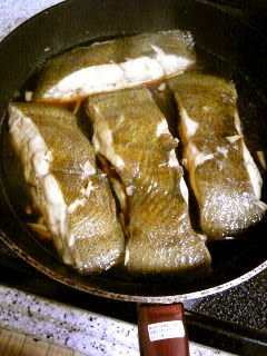 A picture of Simmered Flounder Made in a Frying Pan.
