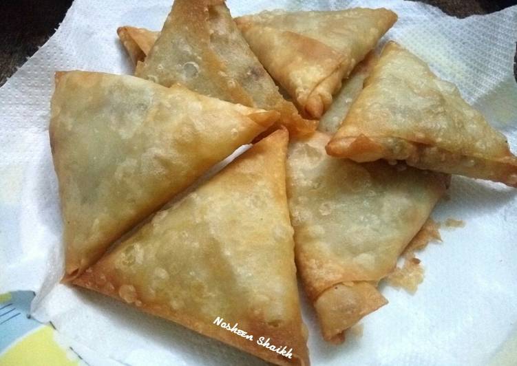 Step-by-Step Guide to Make Quick Chicken cheese samosas