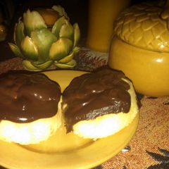 A picture of Easy Baby Boston Cream Pies.