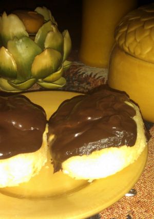 A picture of Easy Baby Boston Cream Pies.