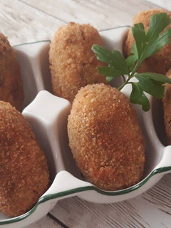 Una foto de Croquetas de cordero