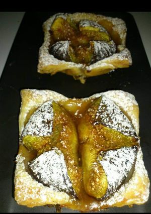 Une photo de Tartelettes feuilletées aux figues ☕