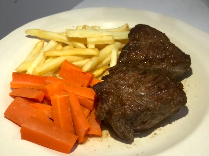 Cara Mudah Membuat Resep Steak Sapi Teflon (Steak Kosan) yang Enak Banget Anti Ribet, Lezat