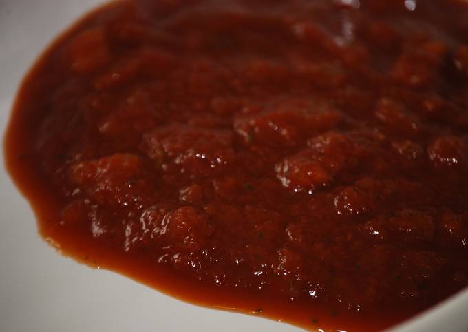 Slow Cooker Tomato Sauce recipe main photo