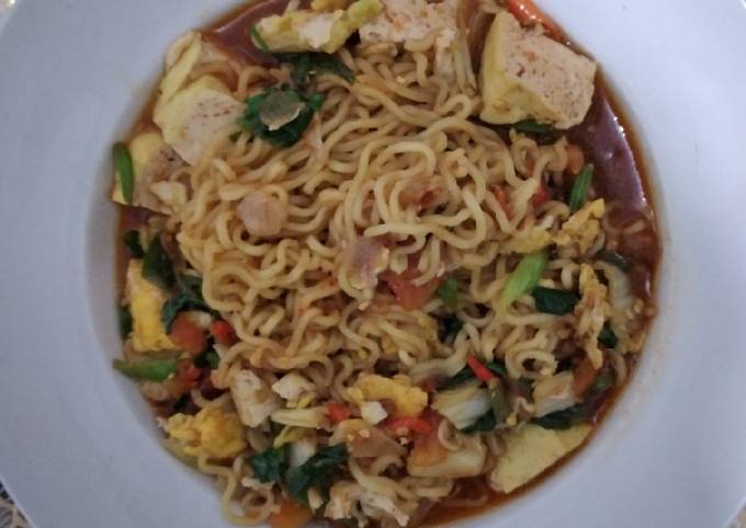 Mie Goreng Nyemek with Indomie