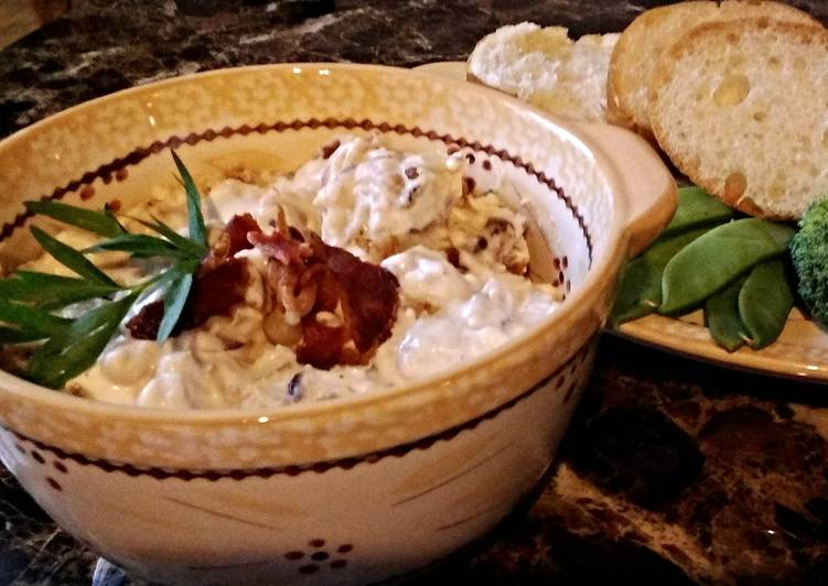 Caramelized Onion And Bacon Dip