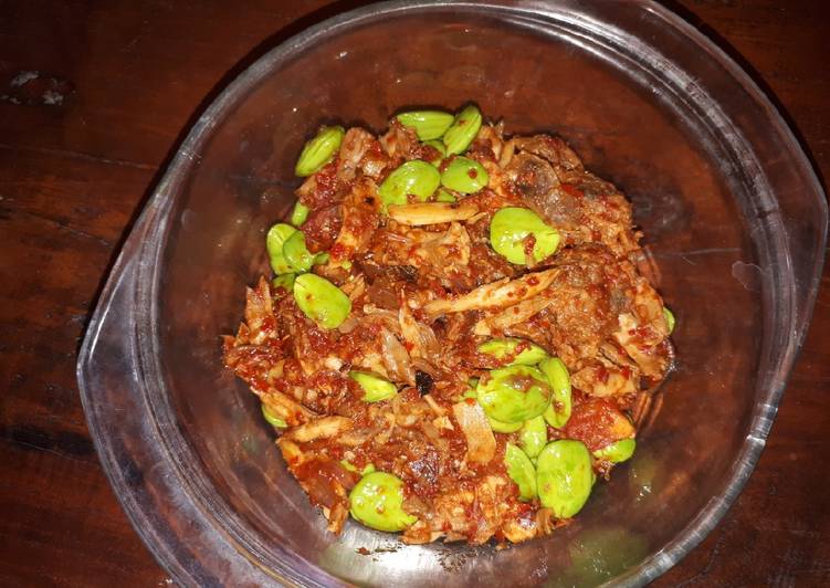 Sambel Ayam Suwir Pete