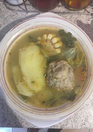 Una foto de Caldo de albóndigas