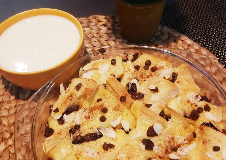 Bumbu Bread pudding with vanilla sauce | Langkah Membuat Bread pudding with vanilla sauce Yang Mudah Dan Praktis