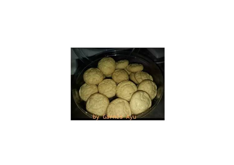 Cara Memasak Kue Semprit Hello kitty (3 Bahan) yang Gurih