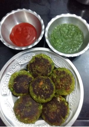 A picture of Hara bhara kabab.
