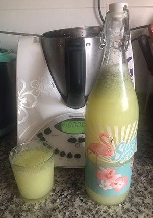 Una foto de Limonada con menta