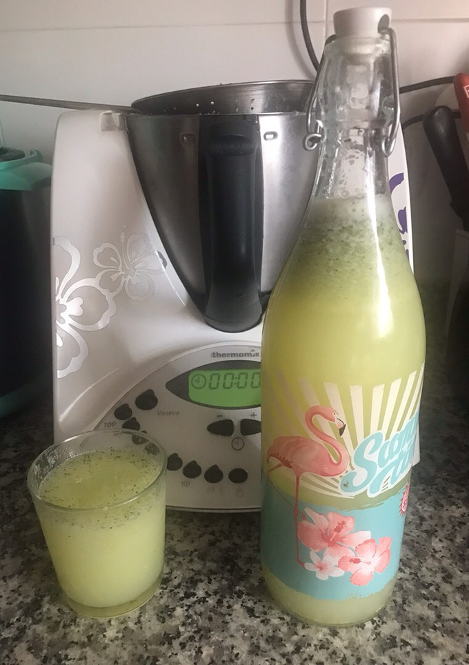 Una foto de Limonada con menta