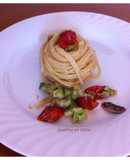 Espaguetis con brócoli, tomates secos y anchoas / Spaghetti con broccoli, pomodori secchi e acciughe