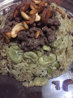 صورة لوصفة رز بالفول الاخضر