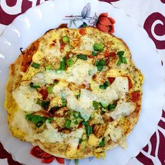 A picture of 3 colour recipe pizza paratha.
