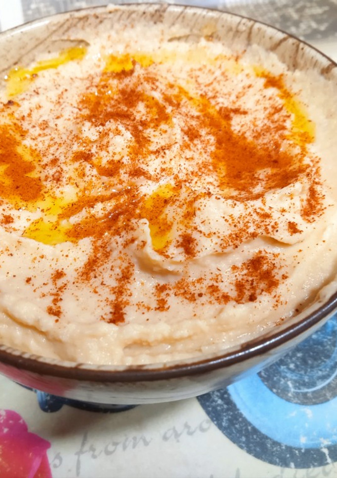 Una foto de Hummus de garbanzos sin tahini