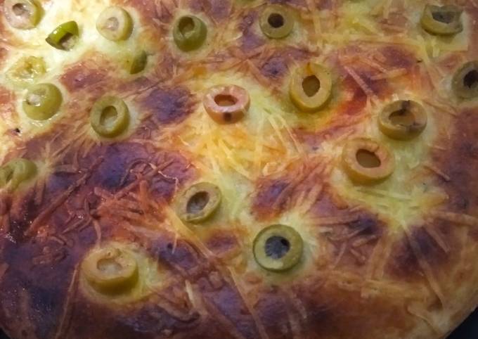 Pain au fromage et olives