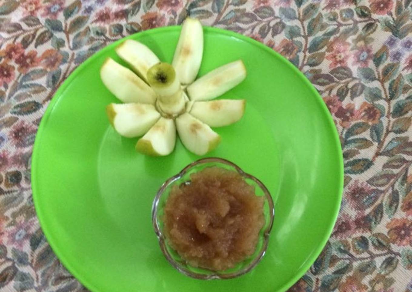 Green apple jam