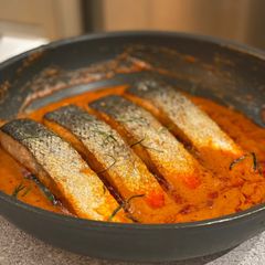 A picture of Salmon Red curry.