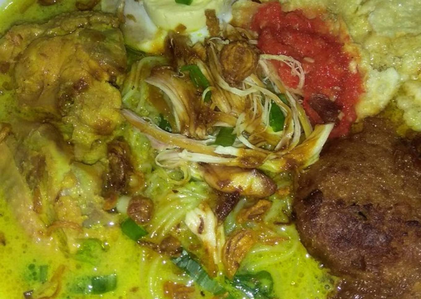 Soto Ayam Komplit