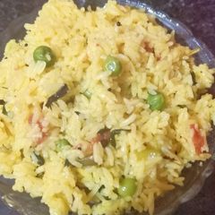 A picture of Methi matar pulav.